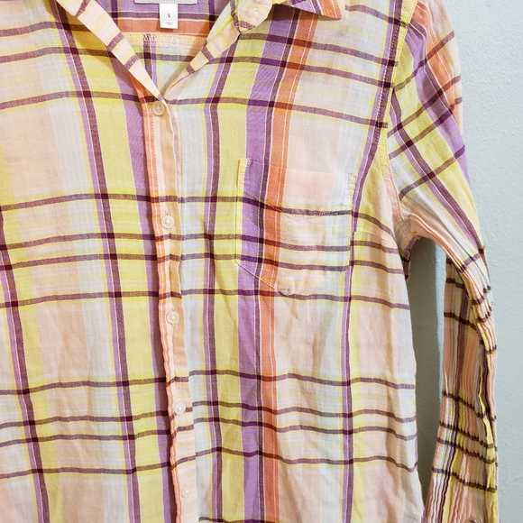 Old Navy plaid botton down S - Picture 3 of 5
